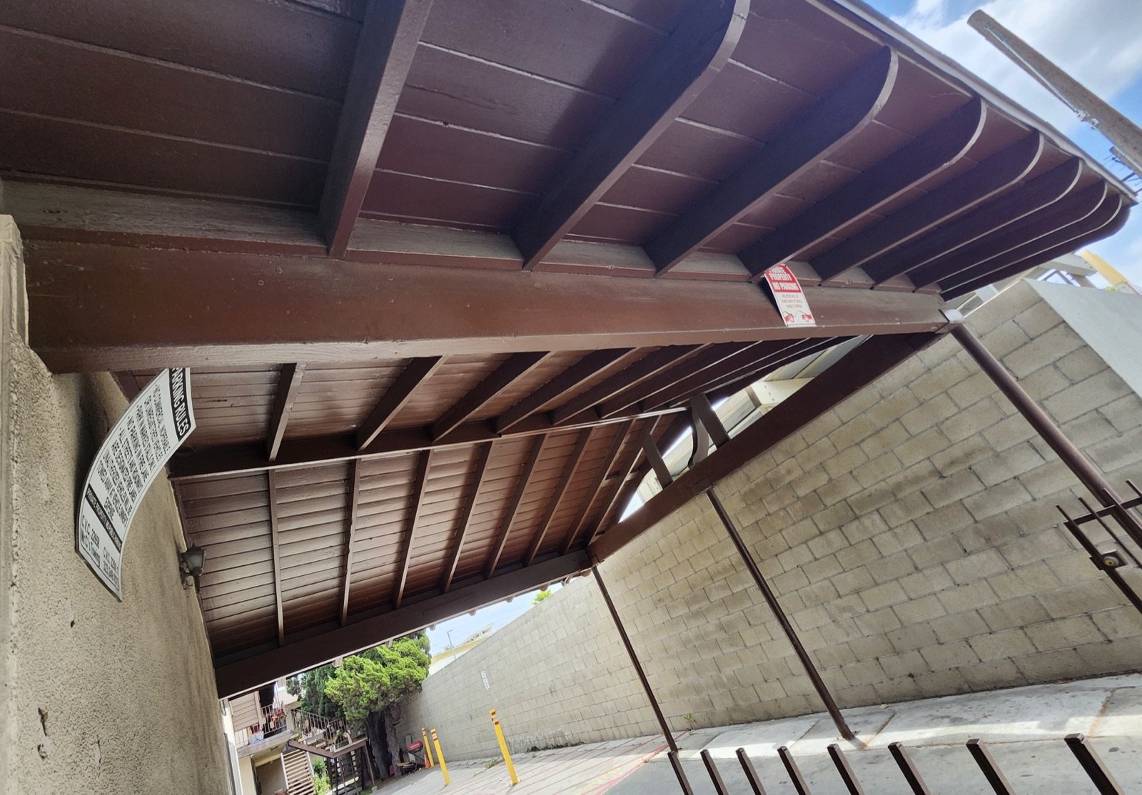 Exposed roof beam engineered on a Fast Build structural project in San Diego